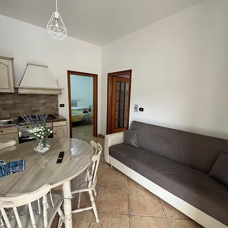 Holiday home Domomea - Grazioso Bilocale A Due Passi Dal Mare
